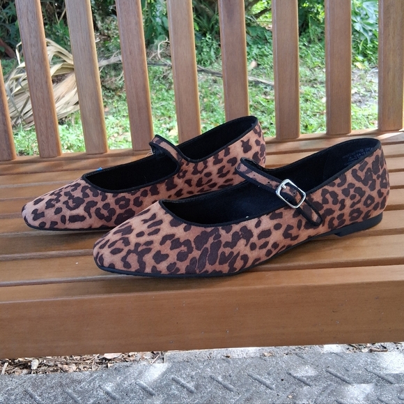 Leopard Print Mary Jane Flats - Picture 1 of 6